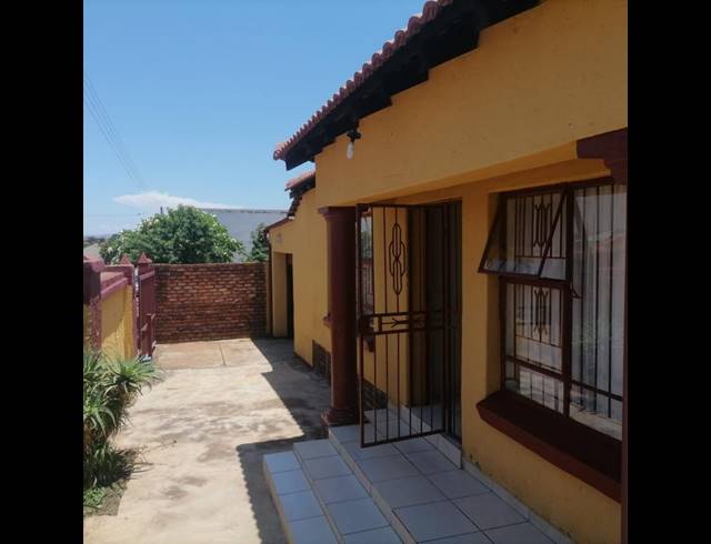 4 BEDROOM HOUSE FOR SALE IN SOSHANGUVE L
